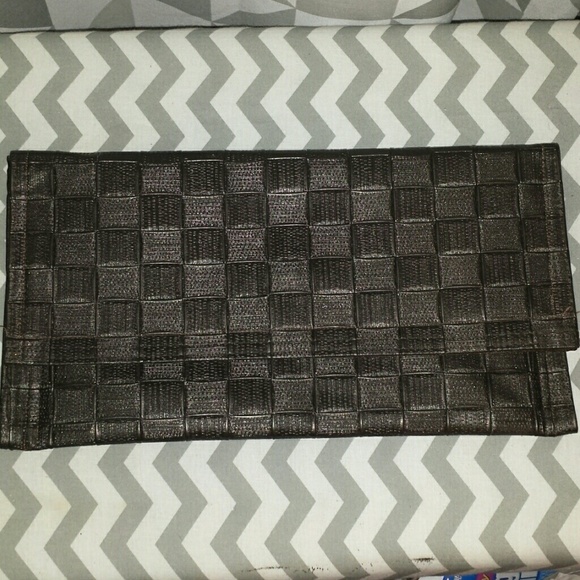 Purse - Picture 2 of 2