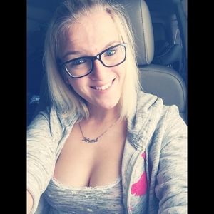 Meet your Posher, Kerolajn