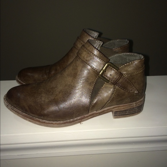 Cathy Jean brown booties