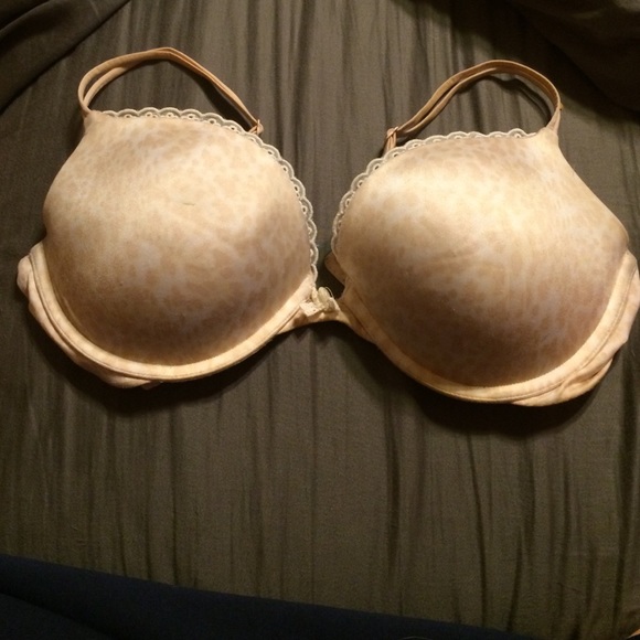 32DD Victoria's Secret Very Sexy Push-Up bra