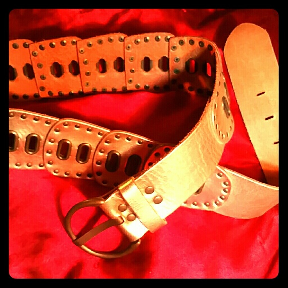 Gold belt