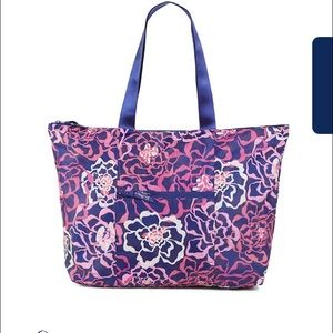 Vera Bradley NWT "Tote in a pouch"