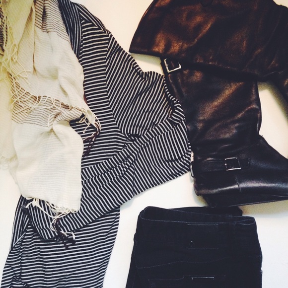 Cotton On black & gray striped sweater