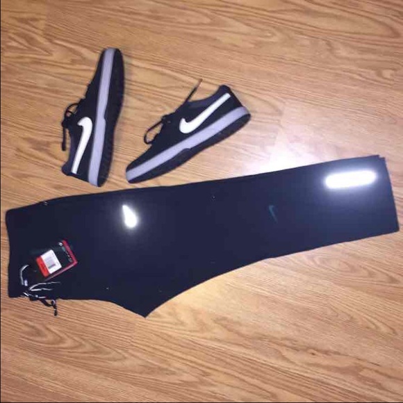 Nike Pants - ✨✨Nike Dri-fit cropped Pants sz L✨