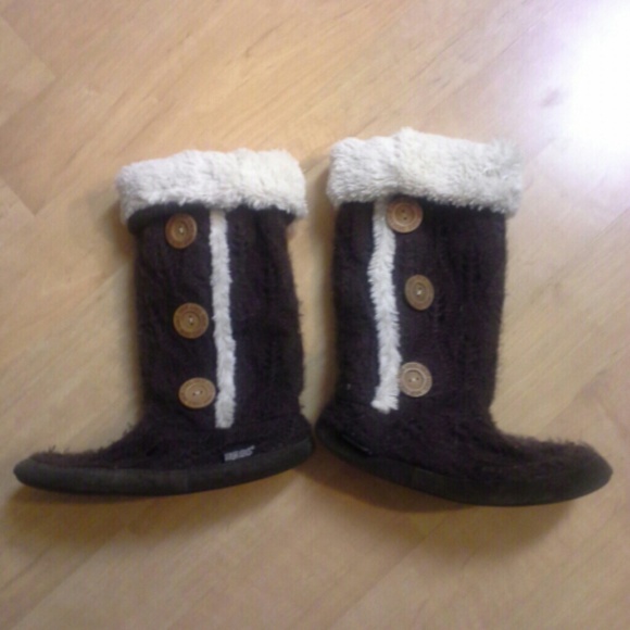 Boot Slippers, hardly worn. - Picture 1 of 2