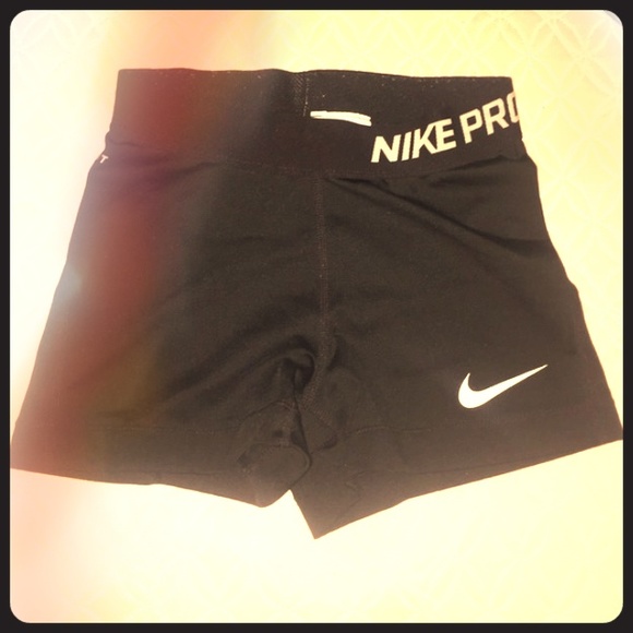 IOS of these black Nike pros