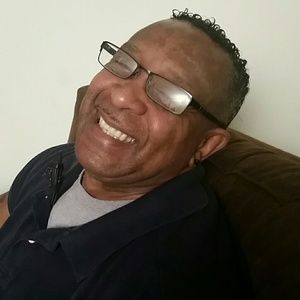 Meet your Posher, Lloyd