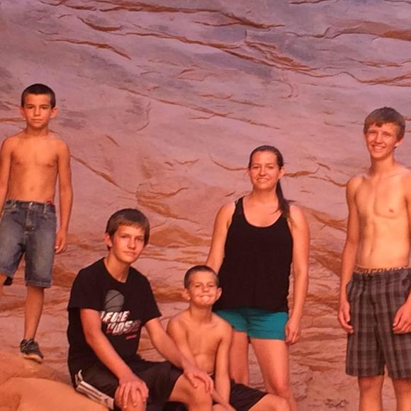 Meet your Posher, Stacie - Picture 1 of 1