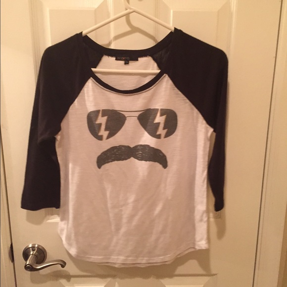 Mustache tee