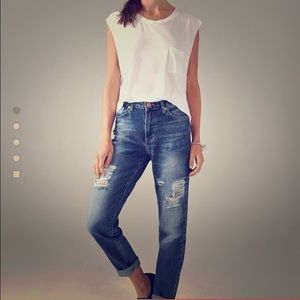 Distressed Boyfriend Jeans