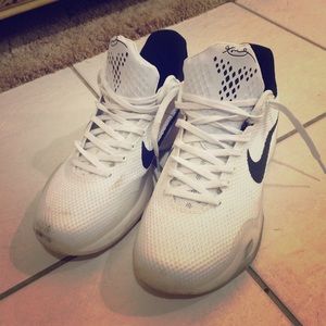 Kobe X "Fundamentals"