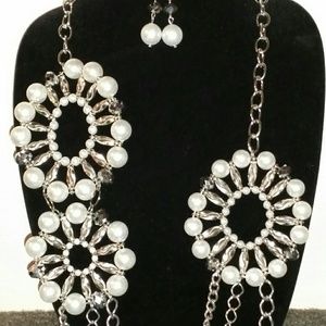 Statement pearl necklace and earring set