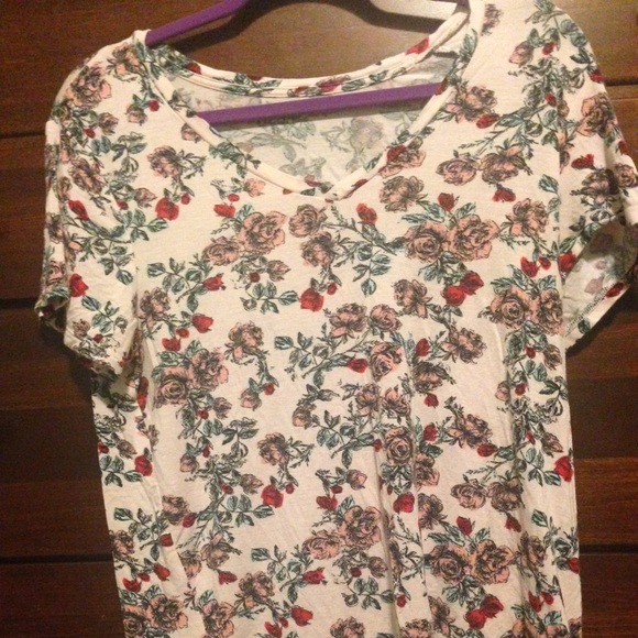 Floral Mudd Tshirt