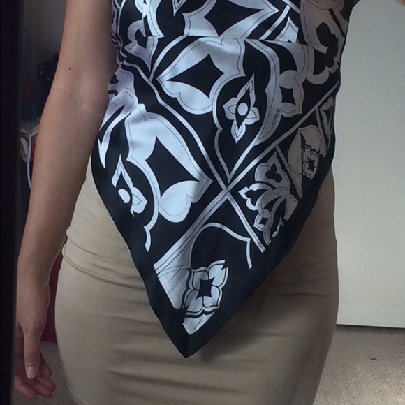 Sexy Bebe top! - Picture 3 of 4