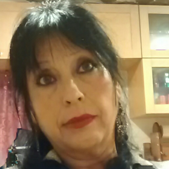 Meet your Posher, Irene