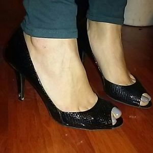 🎈SALE!! Black Peep Toe Heels