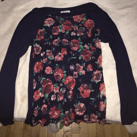 Delia's long sleeve shirt
