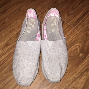 TOMS
