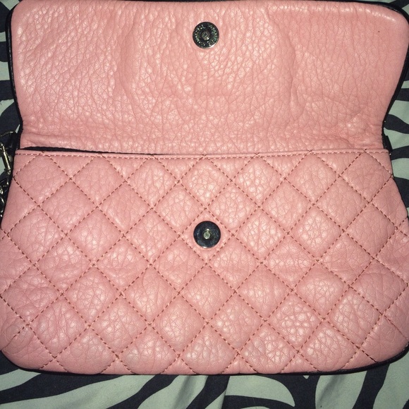 Cute bow tie handbag - Picture 3 of 4