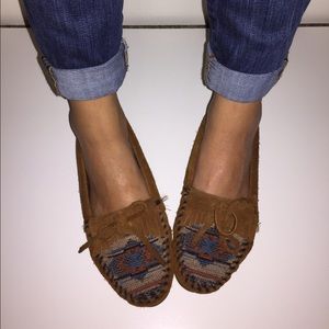 Minnetonka moccasins - size 6.5