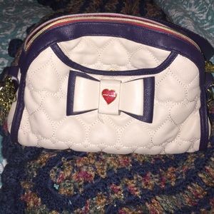 *SOLD*Betsey Johnson crossbody 😻