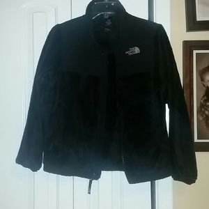 Black fuzzy northface