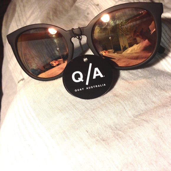 Matte Black Quay Australia Sunglasses