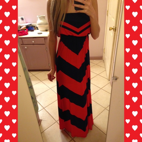 Game Day Maxi!💋 - Picture 1 of 3