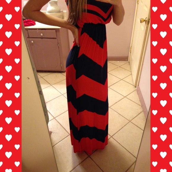 Game Day Maxi!💋 - Picture 2 of 3