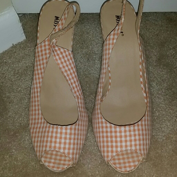 Woman's  open toe sandal - Picture 2 of 4