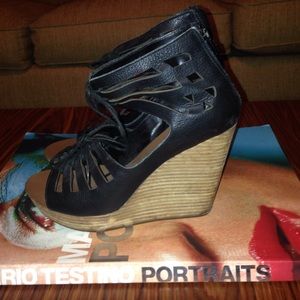 Dolce vita wedges