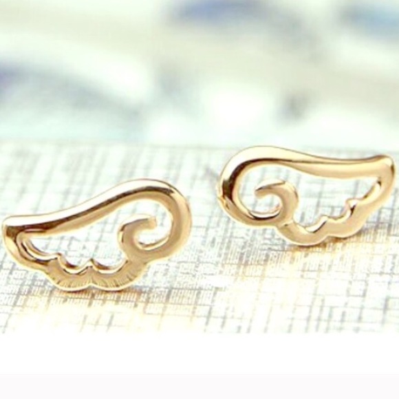calicactus Jewelry - Gold plated minimal style angel wings earrings