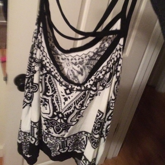 Tank - Picture 2 of 2