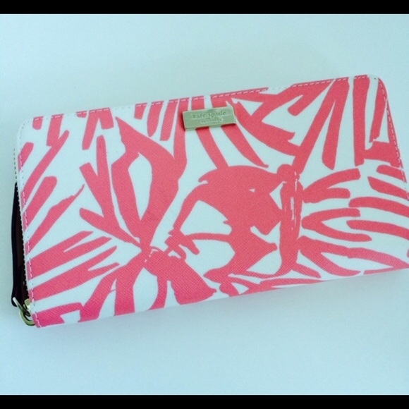 Brand New Kate Spade wallet