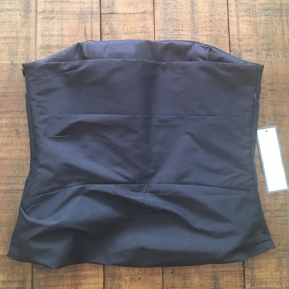 Ann Taylor Celebrations top - Picture 2 of 2