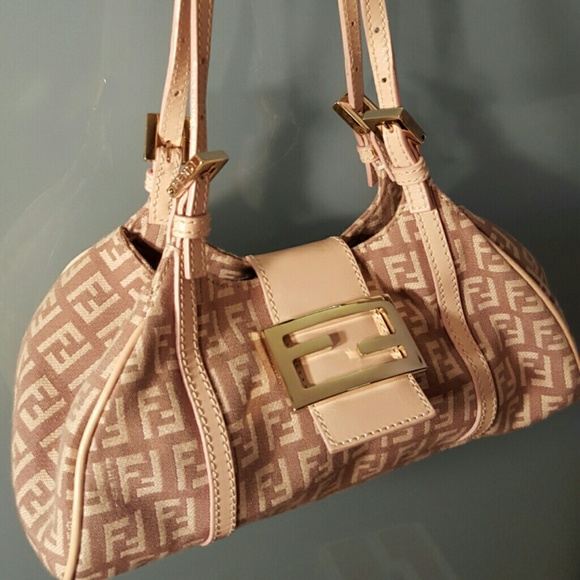 FENDI Handbags - AUTH Fendi Bag