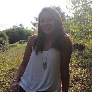 Meet your Posher, Angela