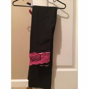 VS yoga pants