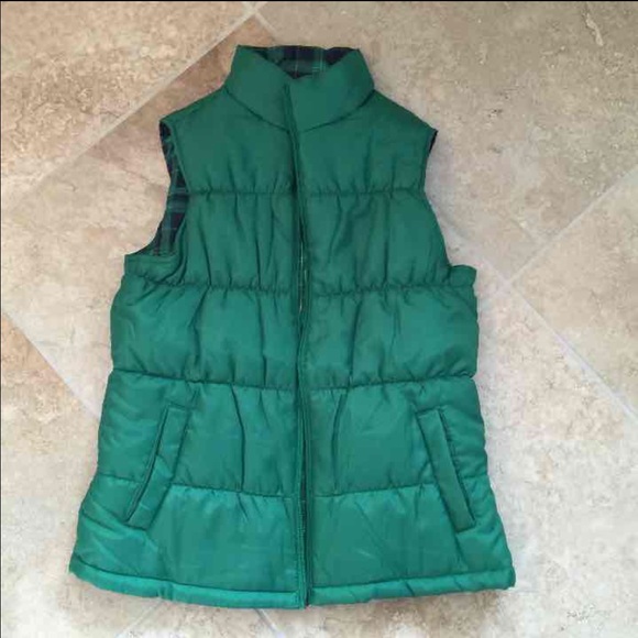 sold reversible puffer vest