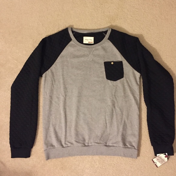 ❌SOLD❌ NWT Sovereign Code Black Quilted Sweater XL