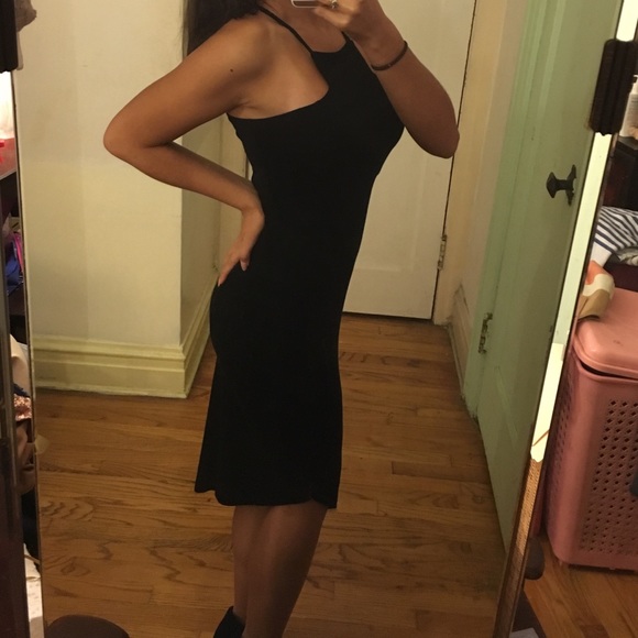 Express: Black Square - Picture 2 of 4