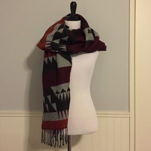 H&M - Versatile blanket scarf