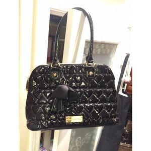 Betsey Johnson patented leather purse 😻