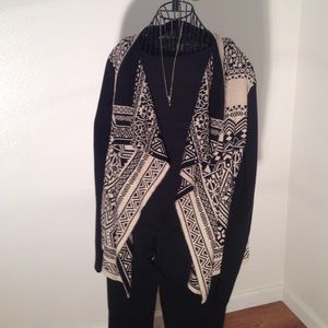 Lucky Brand sweater. NWT. Size L.