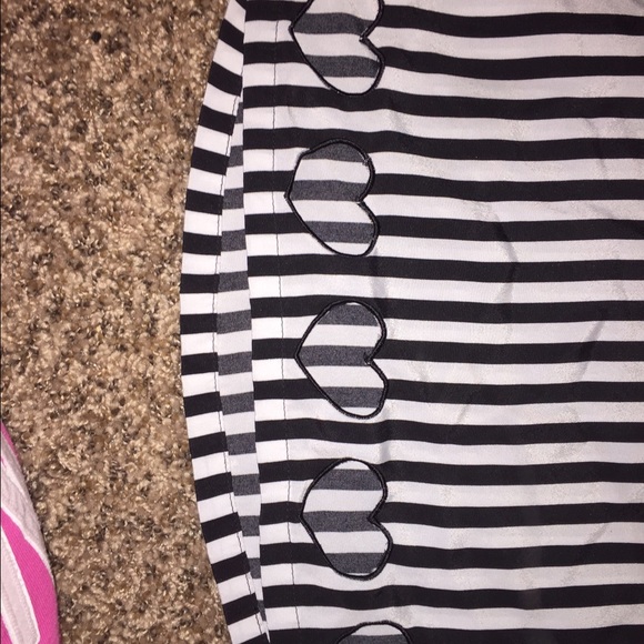 blouse - Picture 3 of 4