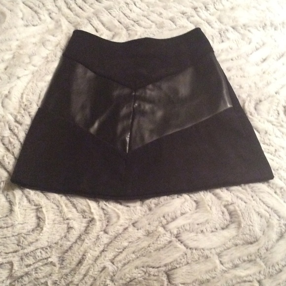 ‼️NAME UR PRICE‼️Joe Boxer skirt new