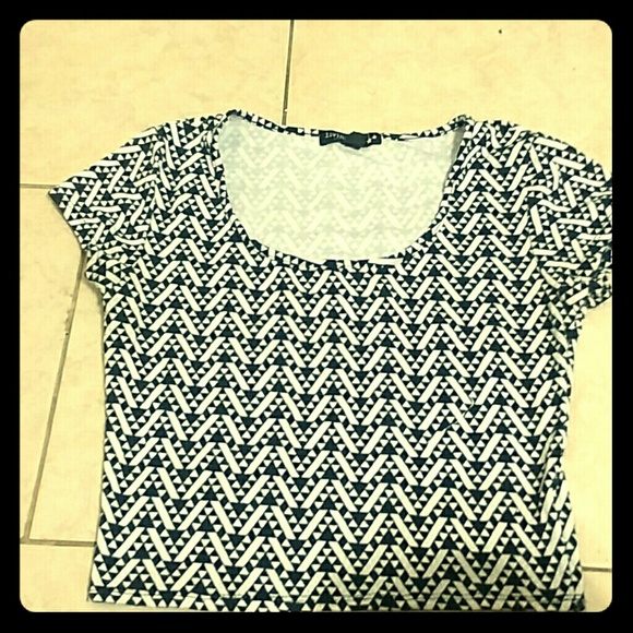 Top - Picture 1 of 1