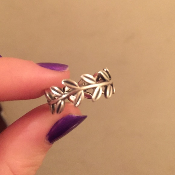 Pandora laurel wreath ring