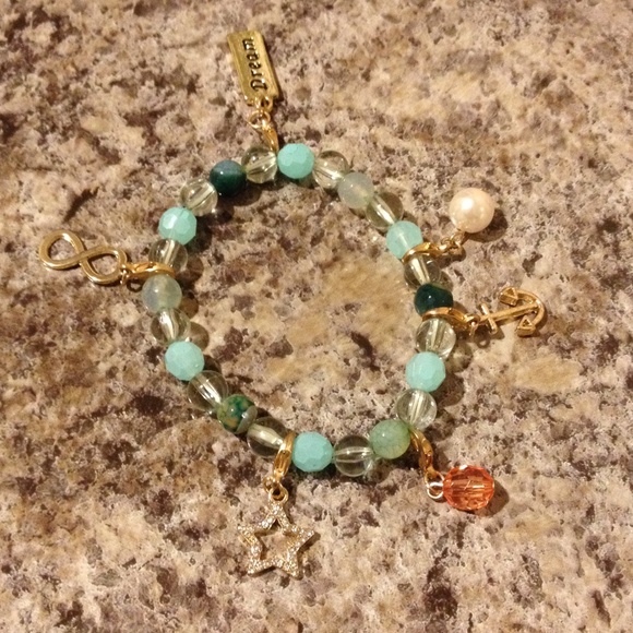 Jewelry - Charm Braclet