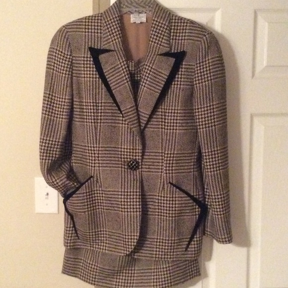 Vintage Valentino skirt suit.